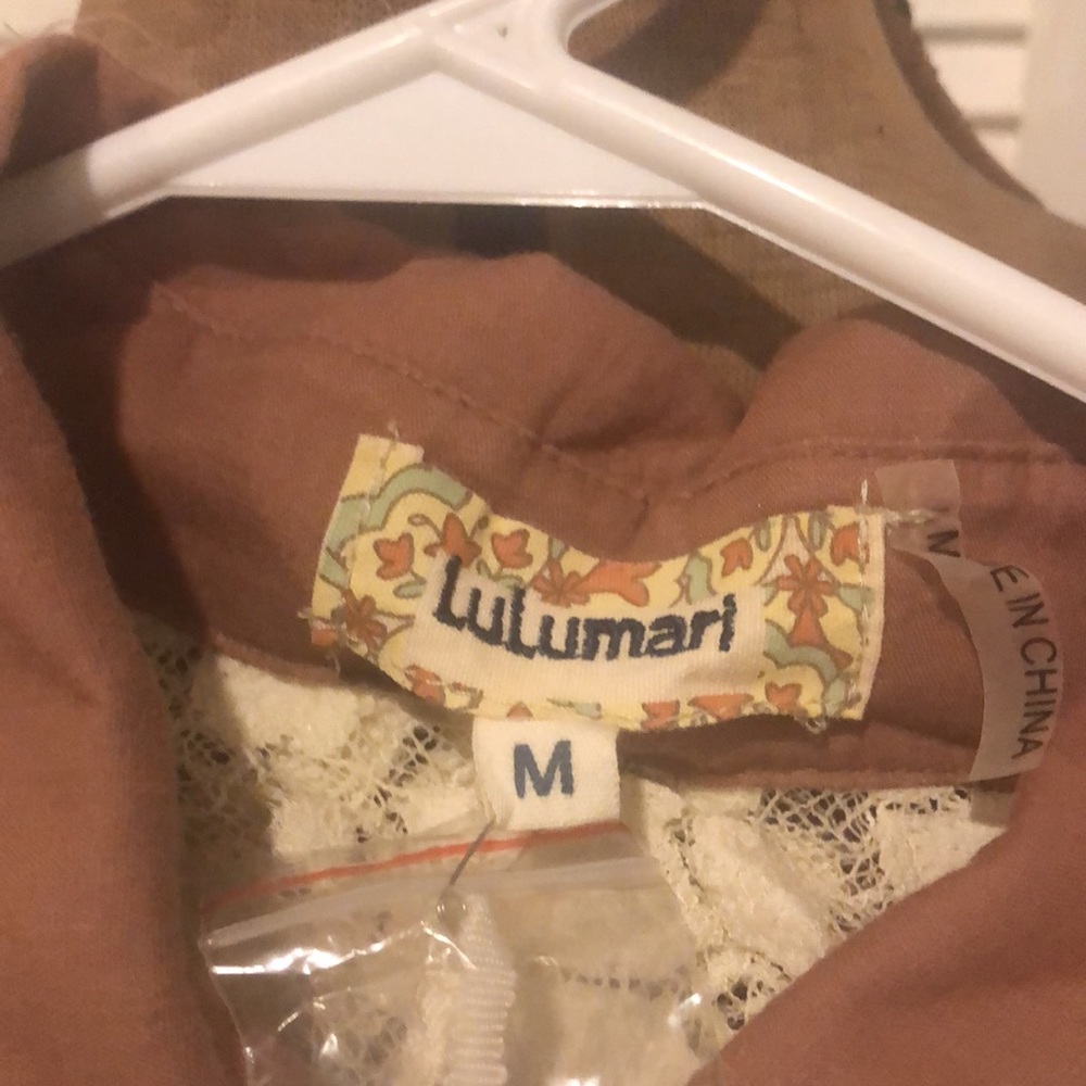 Lulumari button down top - Picture 3 of 7